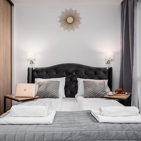Pileckiego Residence Warsaw Ngoại thất bức ảnh