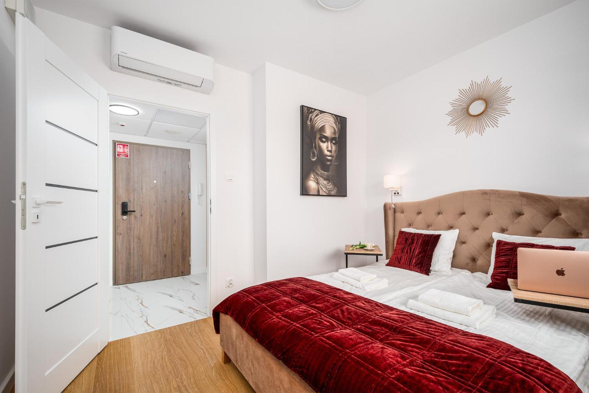 Pileckiego Residence Warsaw Ngoại thất bức ảnh